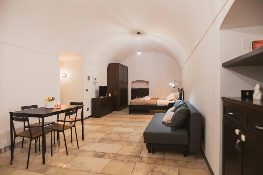 Trani -Suite ❉Marmor - Elegante Casa Storica ❉ Экстерьер фото