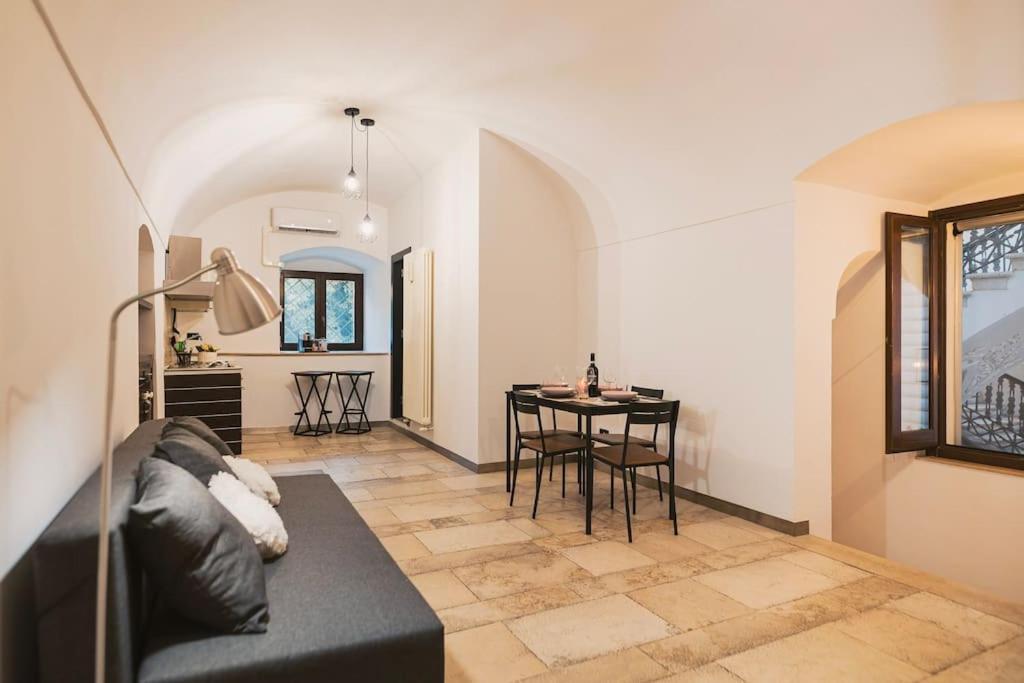 Trani -Suite ❉Marmor - Elegante Casa Storica ❉ Экстерьер фото